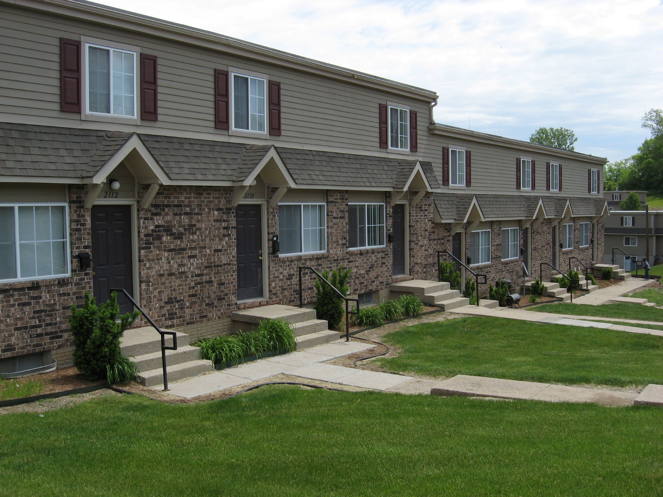 Blue Valley Court Townhouses